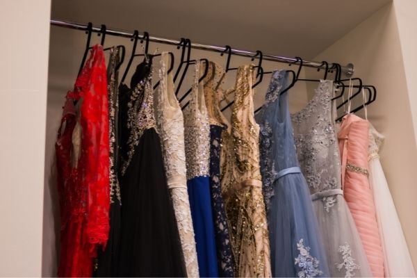 Tips for How To Store Evening Wear