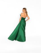 Nicole Bakti 7136 - Emearld